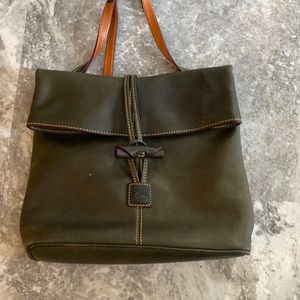 Vintage dooney and bourke cross body